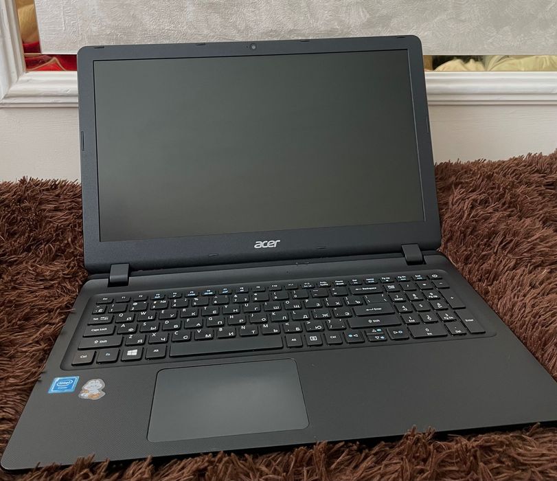 Notebook Acer sotiladi