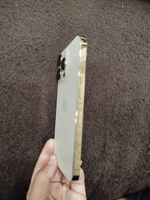 Iphone 13 pro gold
