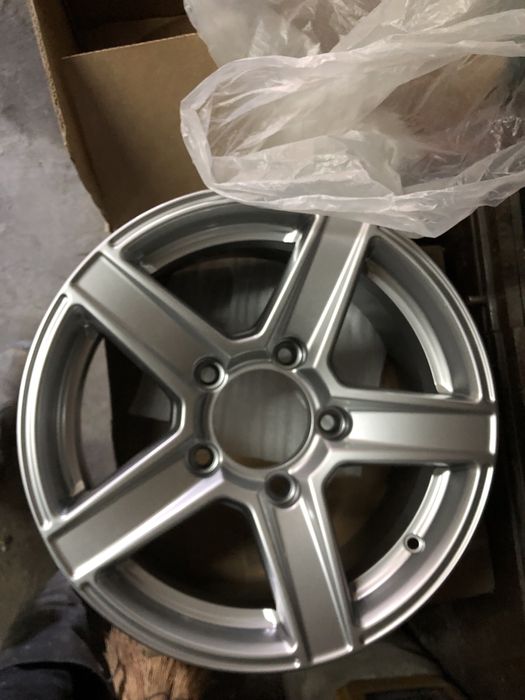 SKAD Сафари 7x16/5x139.7 D98.5 ET30 серебристый