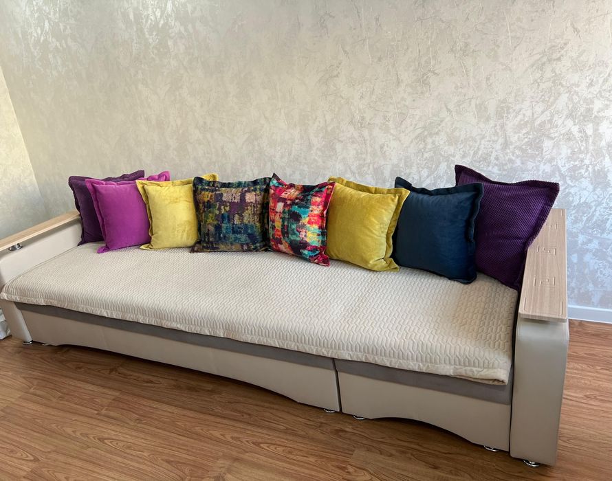 Продам диван в отличном состоянии