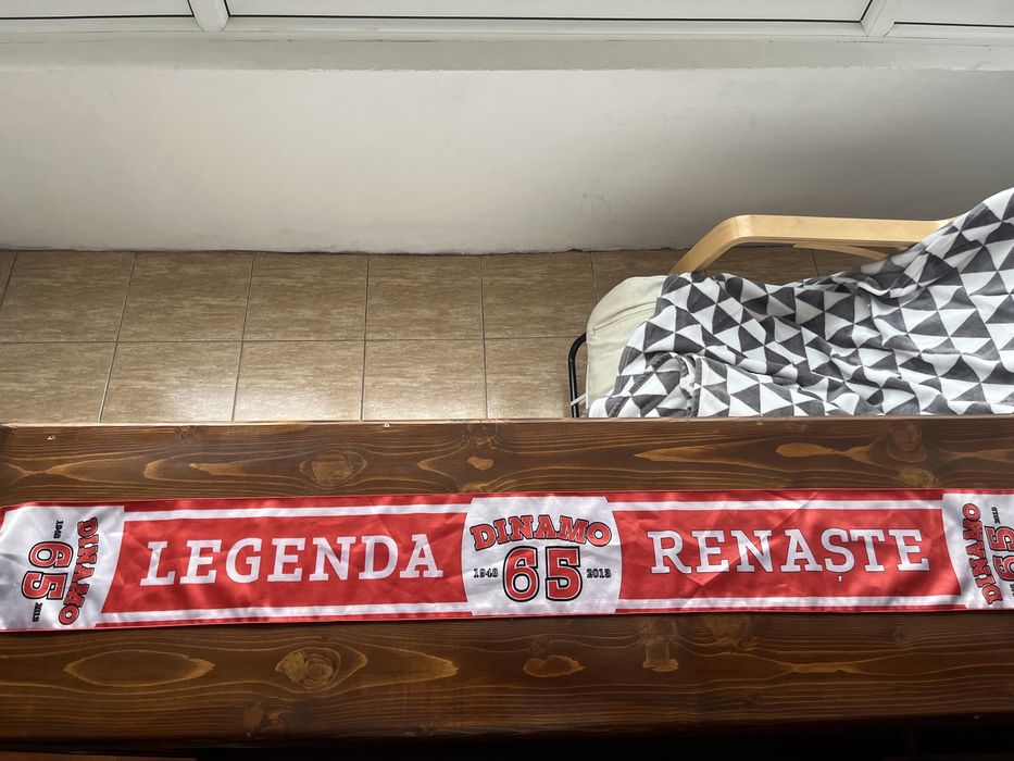 Fular Dinamo 2013,in stare foarte buna,pret negociabil