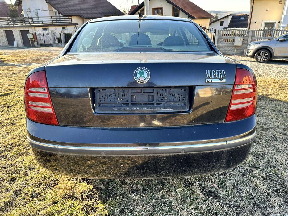 Skoda superb 2.5 v6