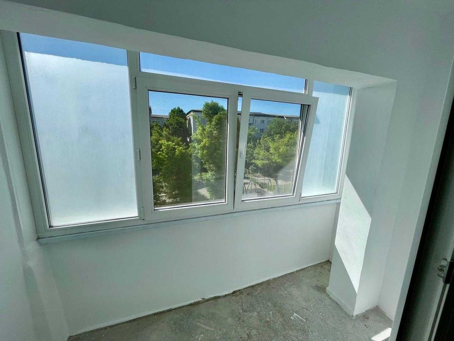 vand apartament decomandat 4 camere etaj 2 Iasi