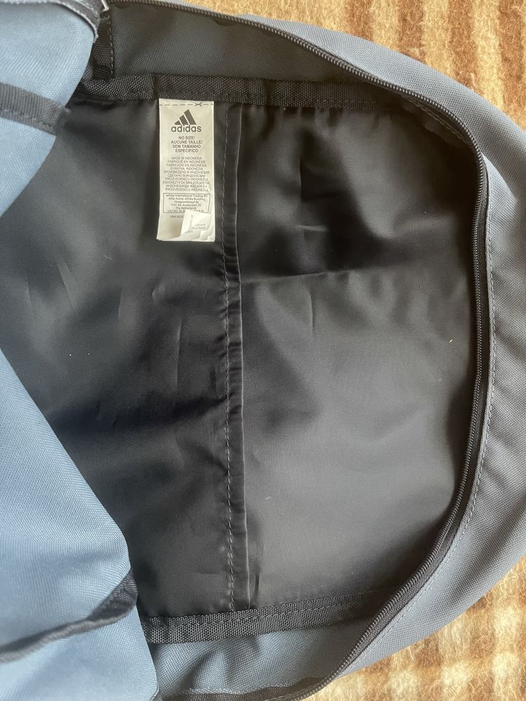 Чисто нова раница Adidas 23L