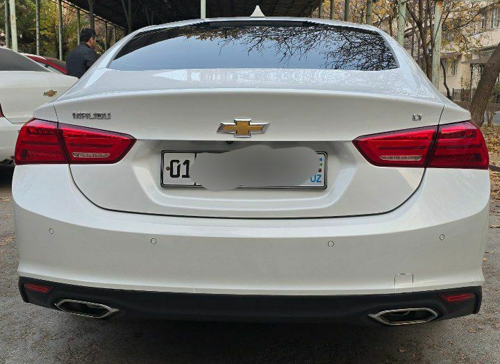 Malibu 2018 Oq 2.4mator SROCHNA SOTILADI!!