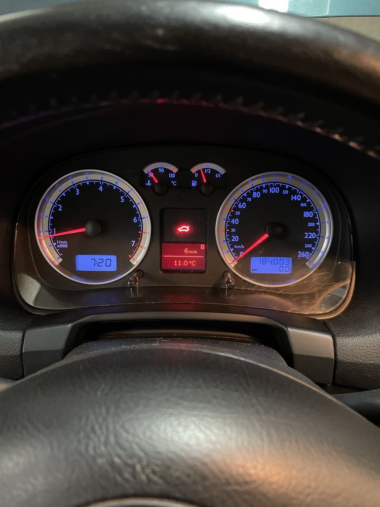 VW Bora 1.6 105 к.с.  EDITION