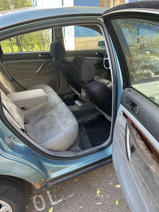 Passat b5 an 2000 1.8 benzina + gaz