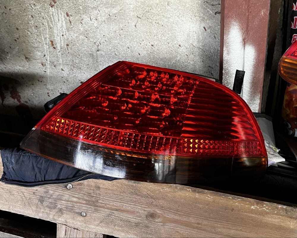 Стопове за BMW E65 HELLA+подарък лайсна на багажника