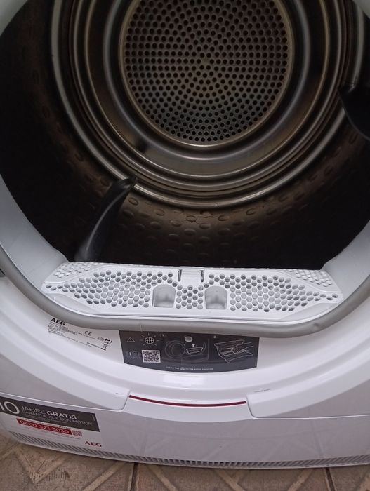 Сушилня с термопомпа АЕГ Aeg Series 9000 A+++ 8кг 2 години гаранция!