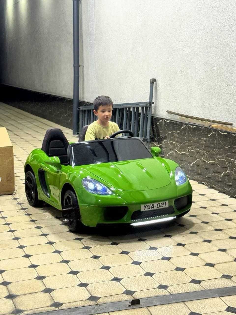 Детский электромобиль :"Porsche Cayman" из первых рук