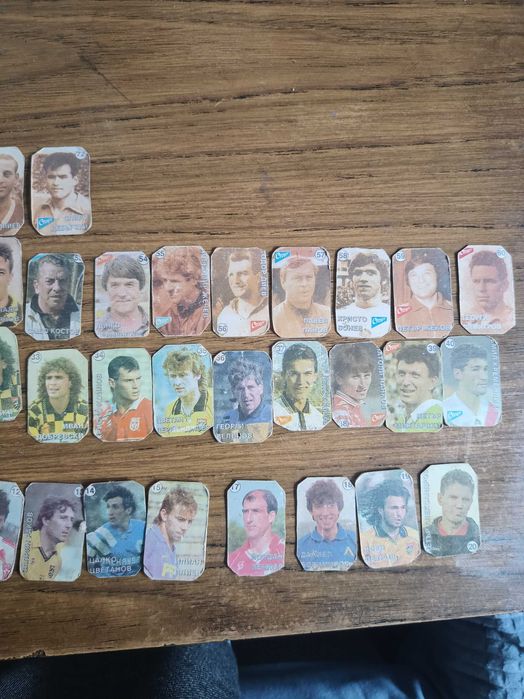 Картинки с български футболисти от кибрити 1994та година