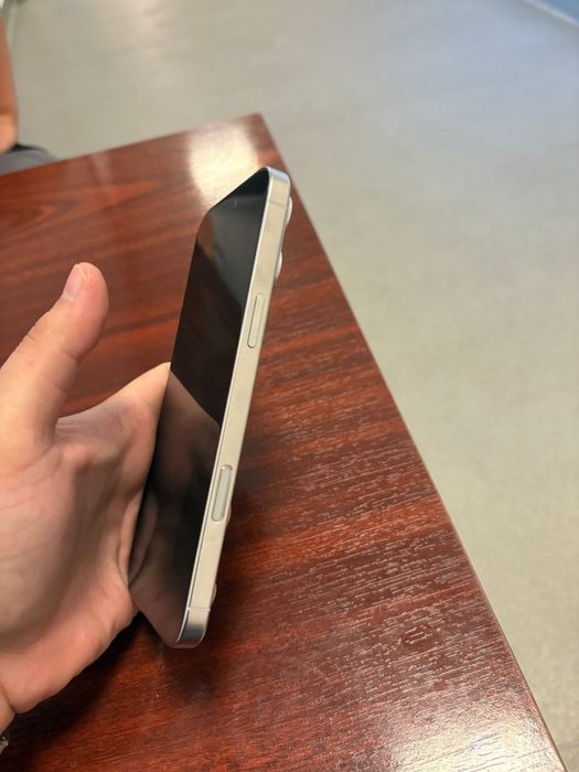 Iphone 16 pro max 256,baterie 100% alb