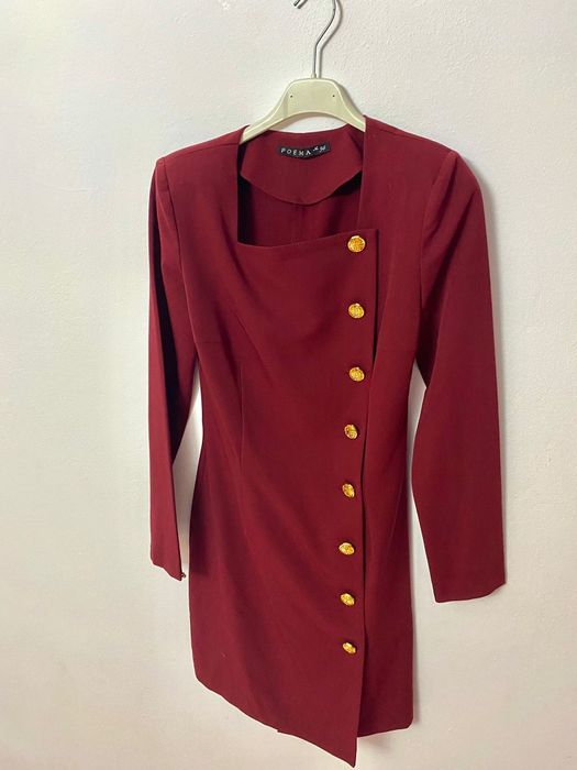 Vând rochie elegantă!