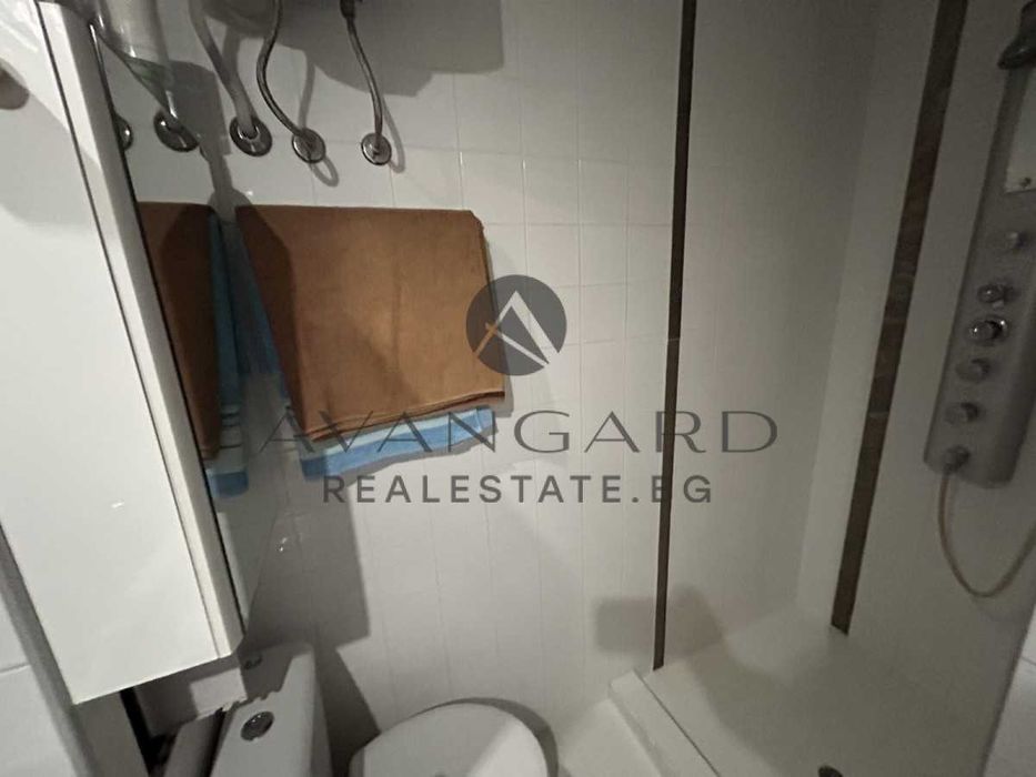 Продава се Тристаен апартамент в Пловдив, Център - 68 кв.м за 2603 €/кв.м - Снимка #10