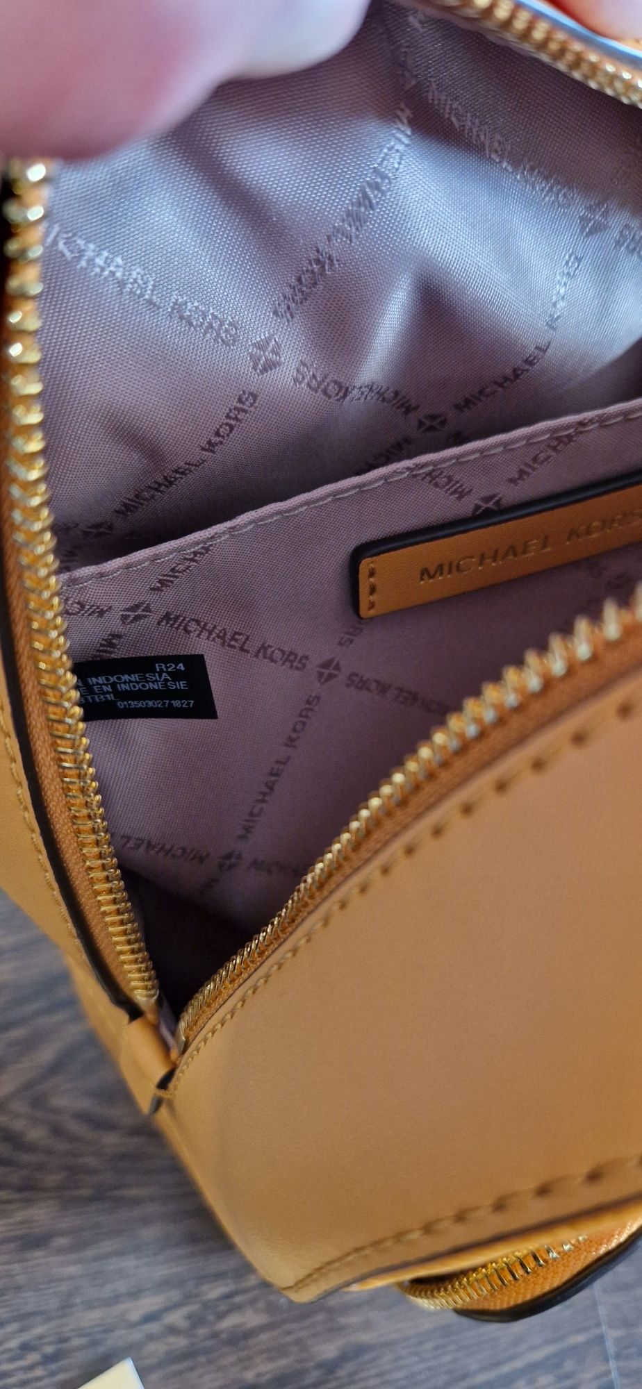 ПРОМО Раничка/малка чанта Michael Kors