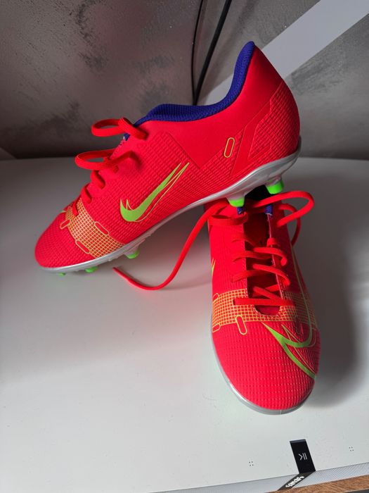 Ghete de fotbal Nike Jr. Mercurial Vapor 14 Club FG/MG, Rosu