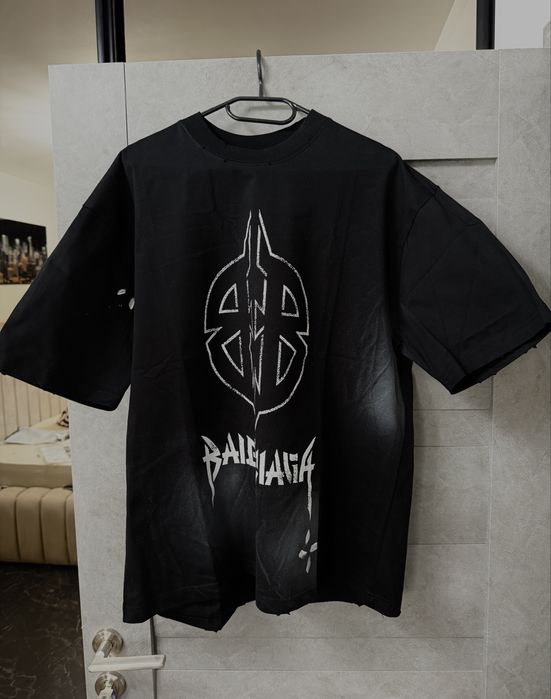 Tricou Balenciaga Oversize