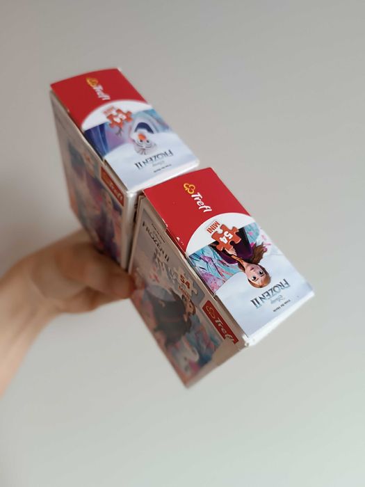 Два пъзела + Играчка Pez, Forozen, Елза и Ана замръзналото