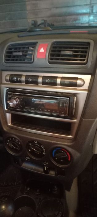 Vând Kia Picanto