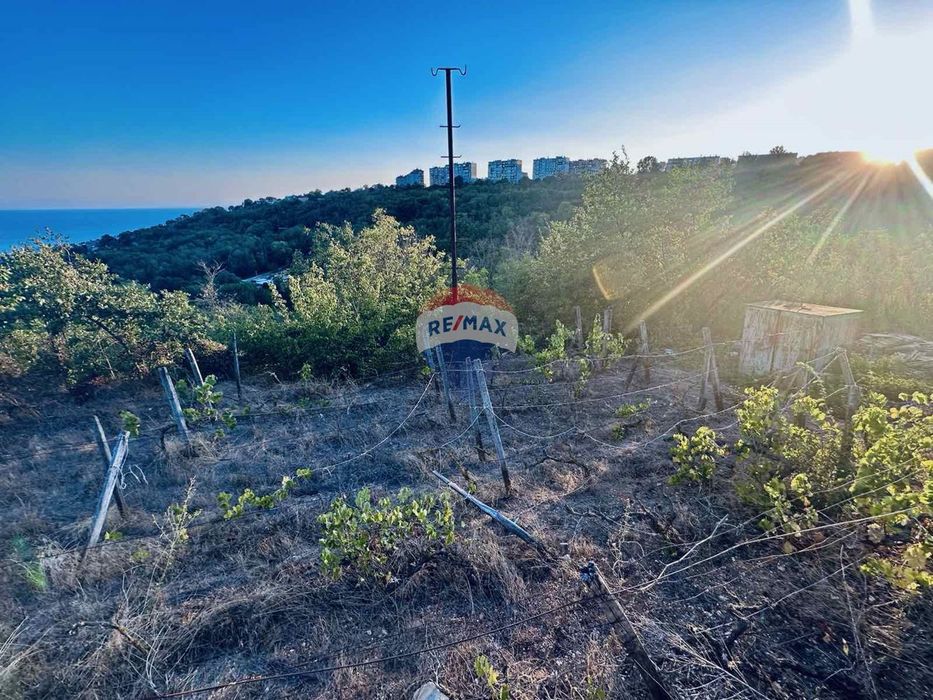 Парцел с морска гледка и потенциал за продажба или бизнес развитие, г