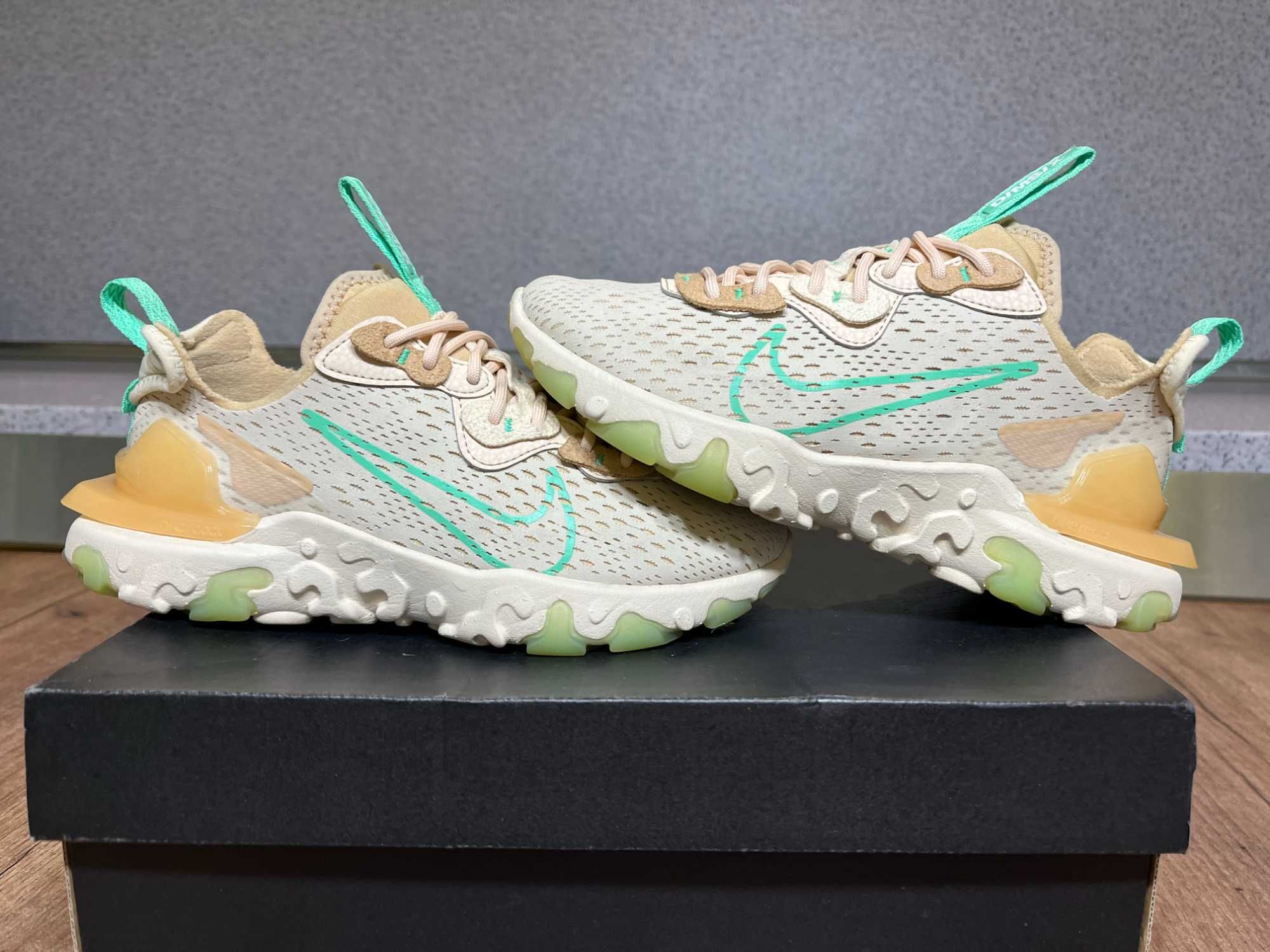 ОРИГИНАЛНИ *** Nike React Vision /Pearl White/Green Glow/Sesme