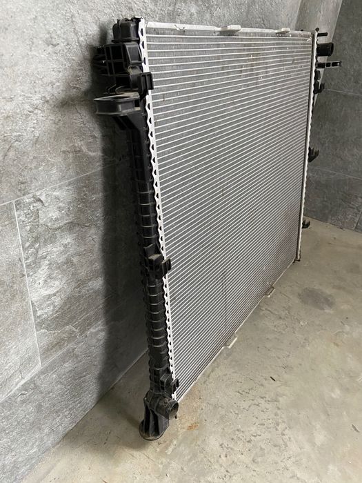 Vând radiator VW crafter 2019