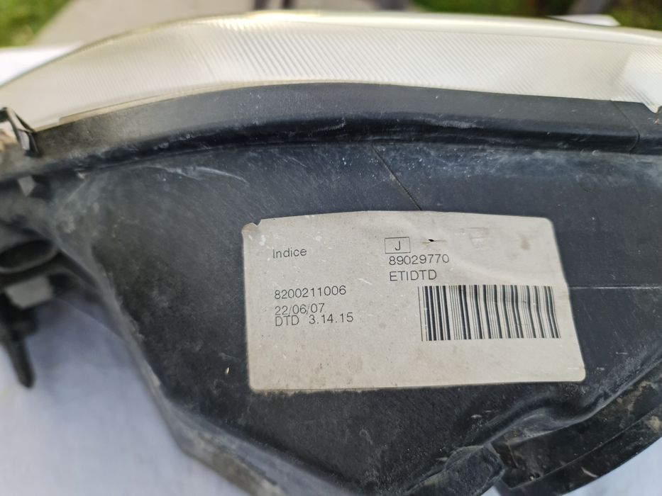 Faruri logan originale Elba (faza 1 ) și lampă spate