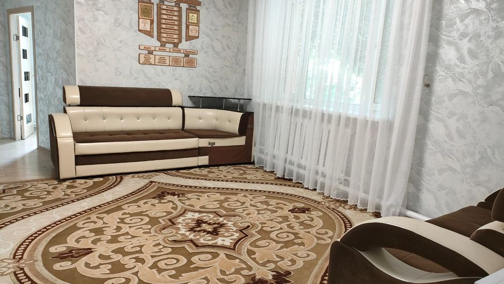 Продается ковер коричневый