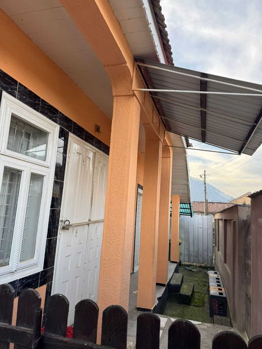 Vând casa comuna Oituz, județul Bacău