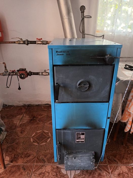 Cazan pe lemne  in stare buna