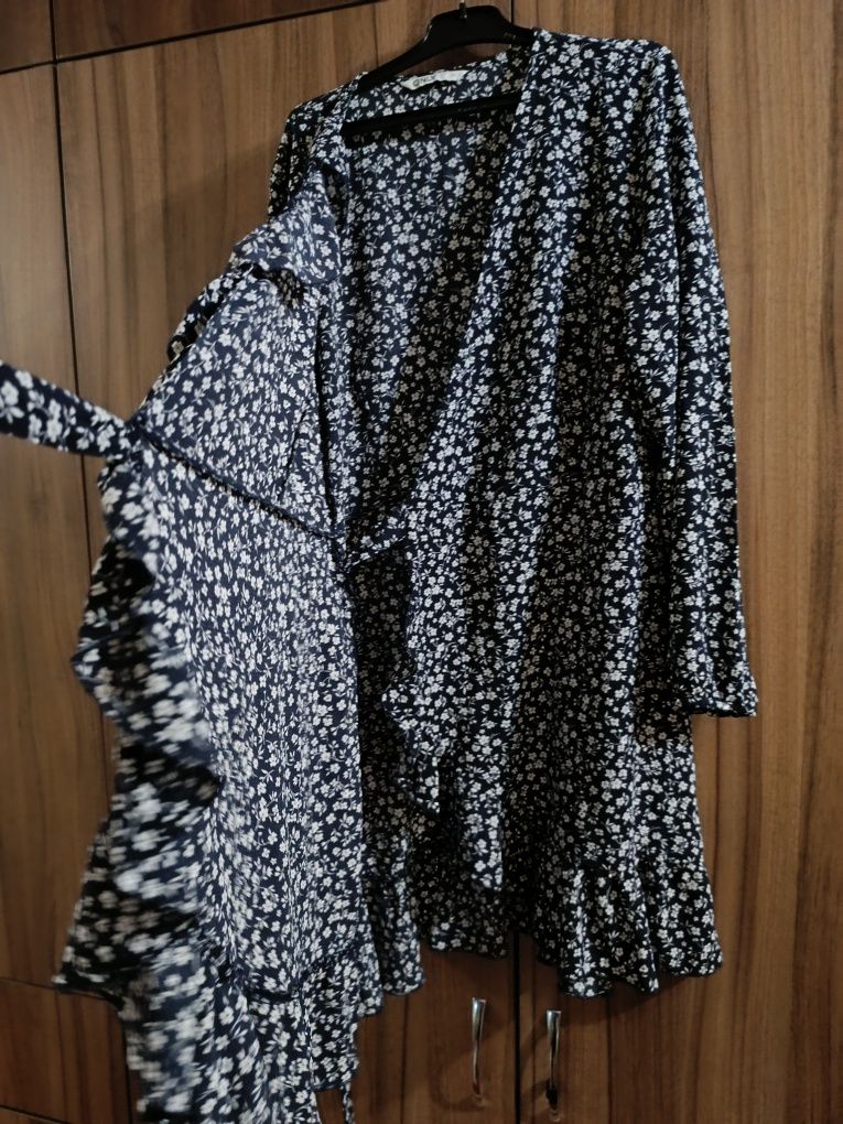 Rochie Only 40 M/L scurta  cu mâneci lungi
