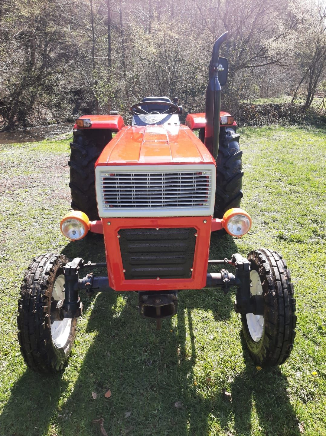 Vând tractor UTB 55 cai