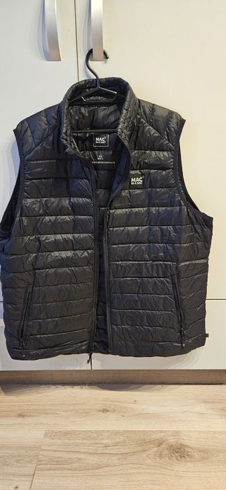 Зимно Яке Келвин Клайн и Монклер