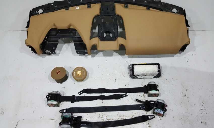 Porsche Cayenne 7p plansa bord maro - kit airbag - centuri siguranta