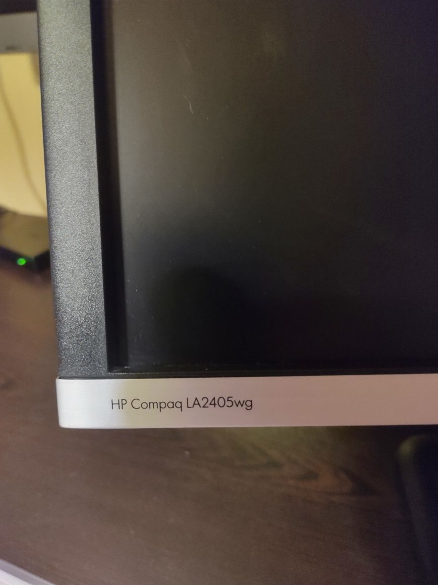 Монитор 24" HP Compaq LA2405wg