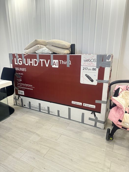 Tv LG 217 cm (pentru piese )