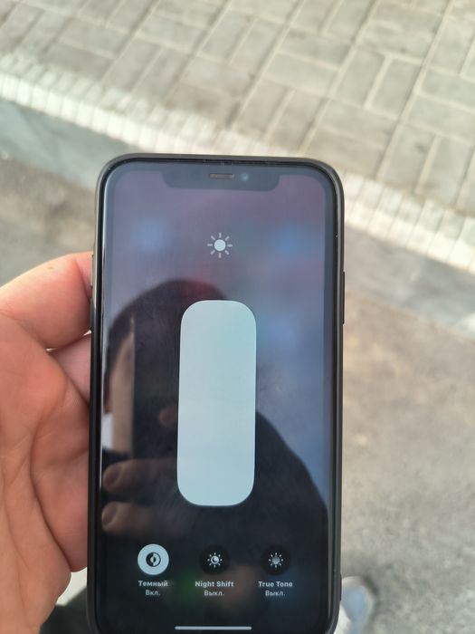 iPhone 11 64GB 76