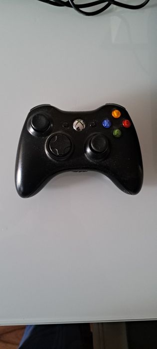 Продавам XBOX 360 500 gb + kinect