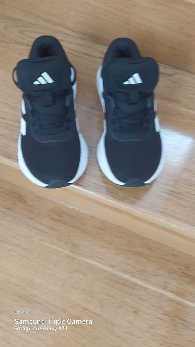 Vand adidasi Adidas