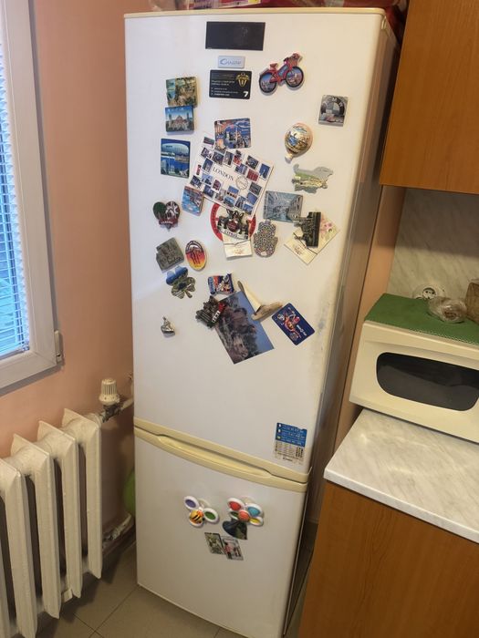 Хладилник с фрийзер Candy