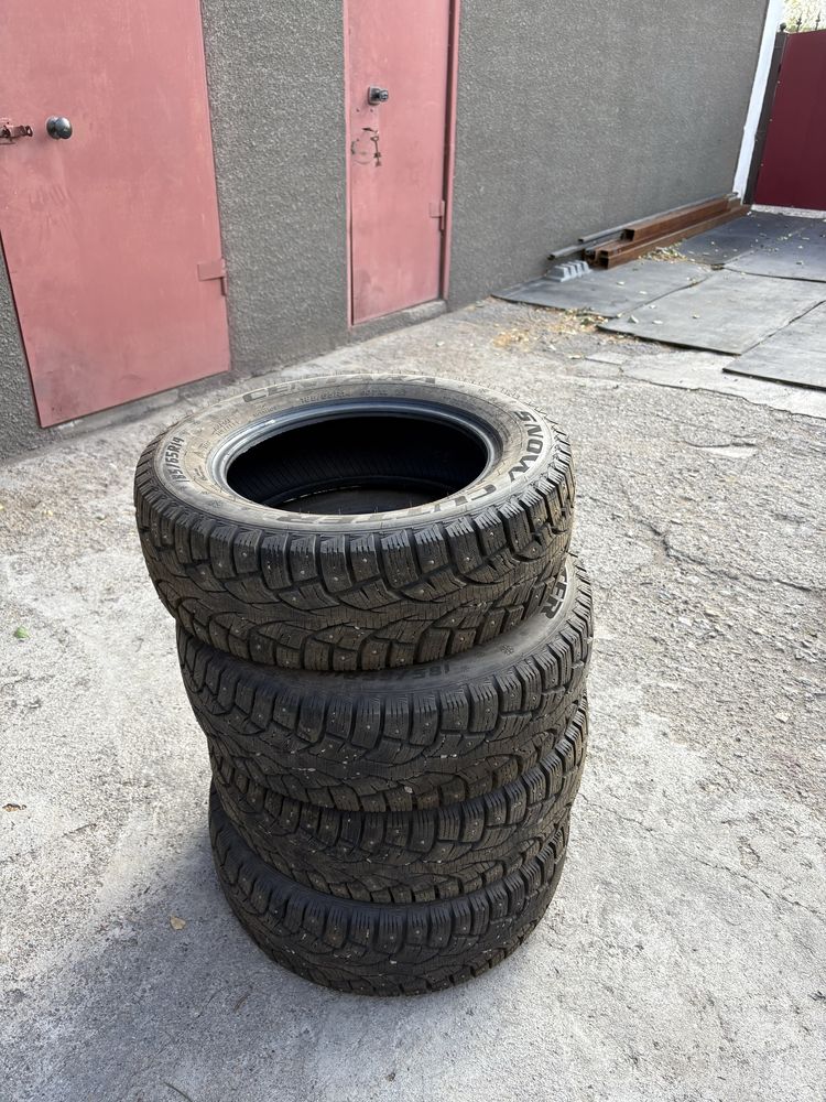 Продам резину зимнюю новую r14