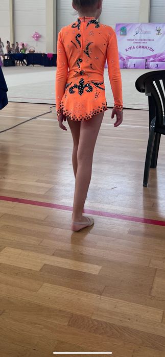 Трико за художествена гимнастикя