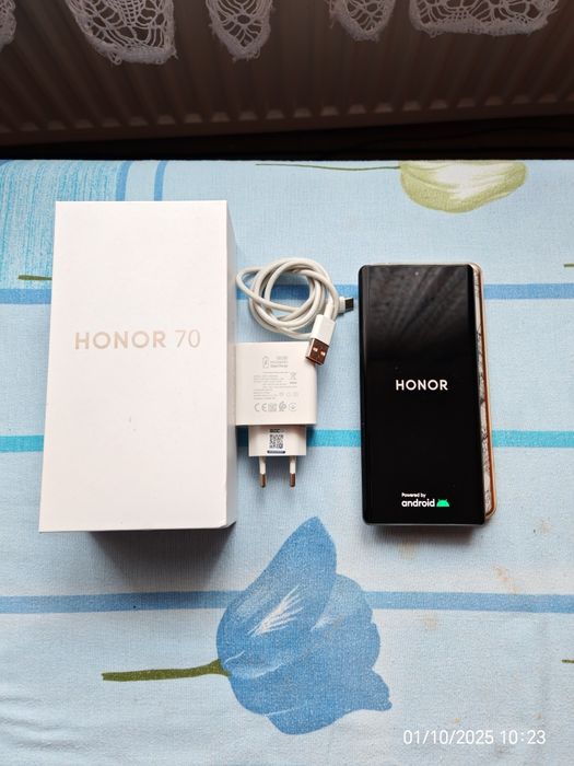 Vand telefon mobil Honor 70