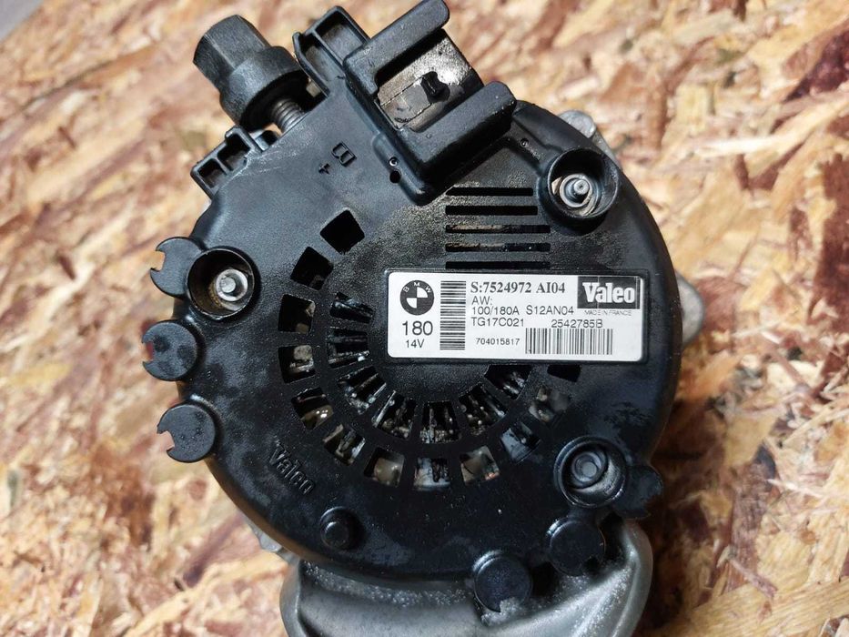Alternator BMW X3 e83 motor n47 177 CP 180 A cod 7524972 xy