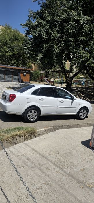 Chevrolet lasetti 1.8