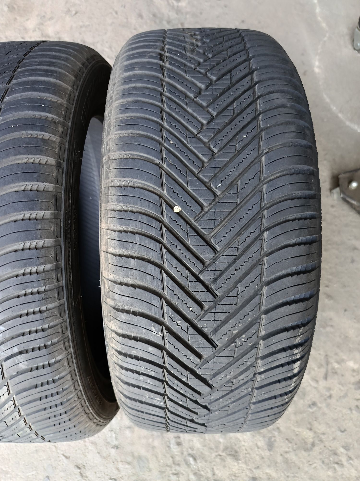 Всесезонни гуми -2021г-17цола-225/50-1бр.-85лв."HANKOOK"