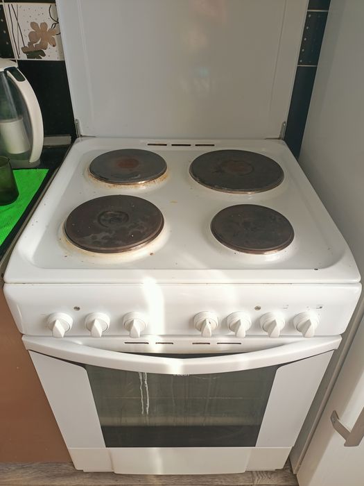 Продам плиту в хорошем состоянии