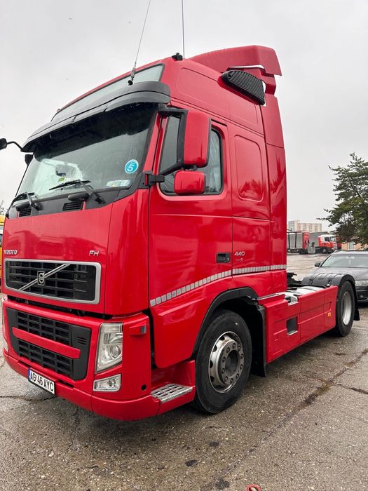 Vând ansamblu Volvo FH Euro 5 si semiremorca coil Schwarzmuller