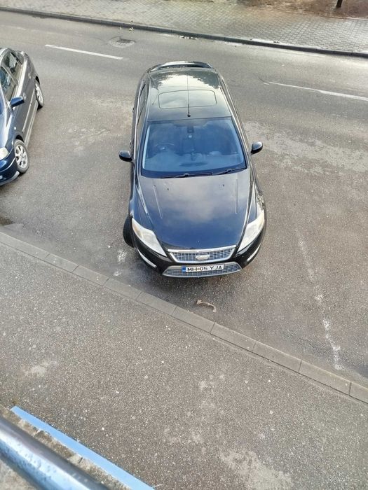 Vând Ford Mondeo