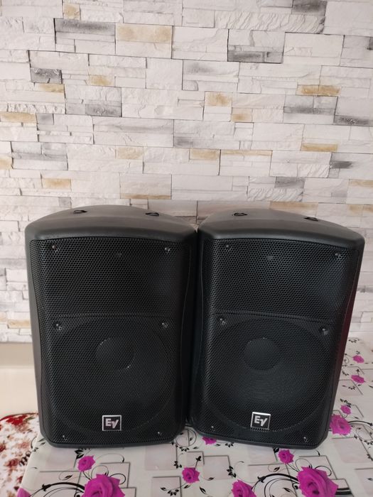 Vând boxe EV ZX5